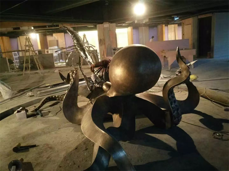 不同風格雕塑制作技巧的探索