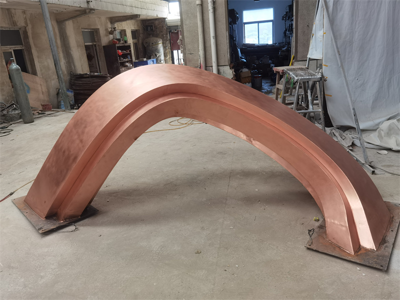 玻璃鋼雕塑如何提升城市藝術氛圍