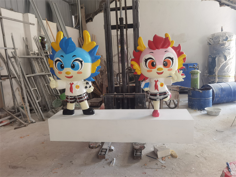 玻璃鋼雕塑藝術家的成長與創(chuàng)作之路